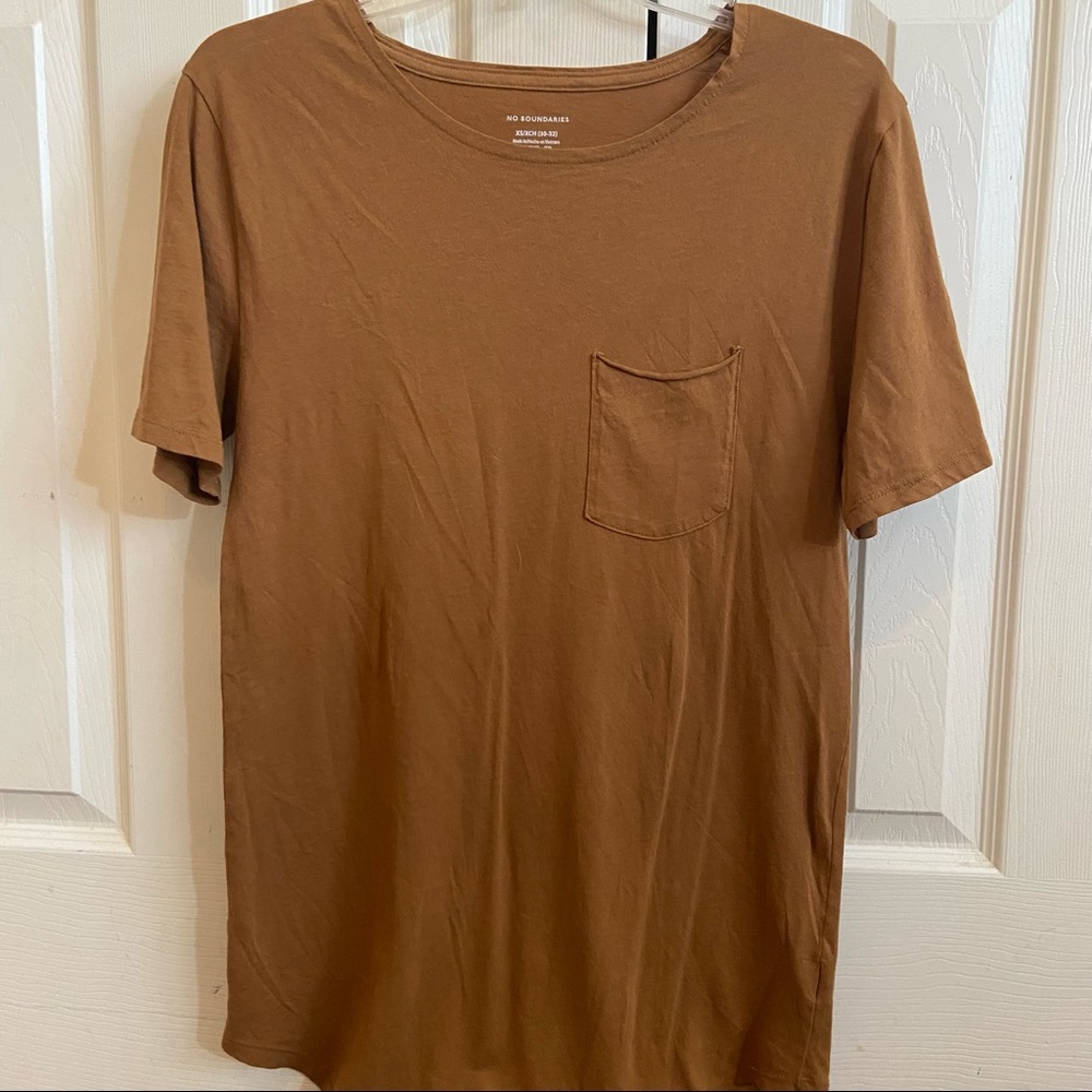 Brown elongated short sleeve tee
